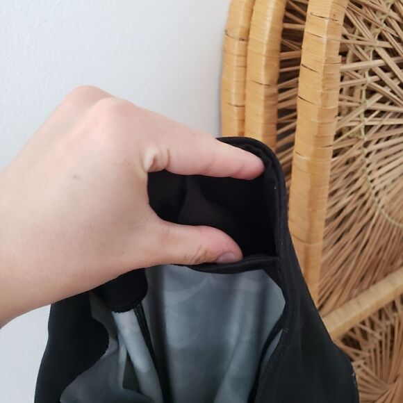 Vineyard Vines Performance Cropped Whale Tail Leggings XS - Picture 2 of 8